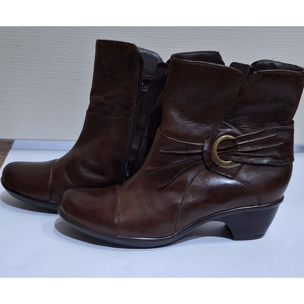 Clarks Womens Brown Leather Cap Toe Ankle Boots Side Zip Low Block Heel 8M Retro